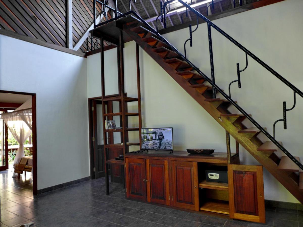 Villa Senang スンギギ 部屋 写真