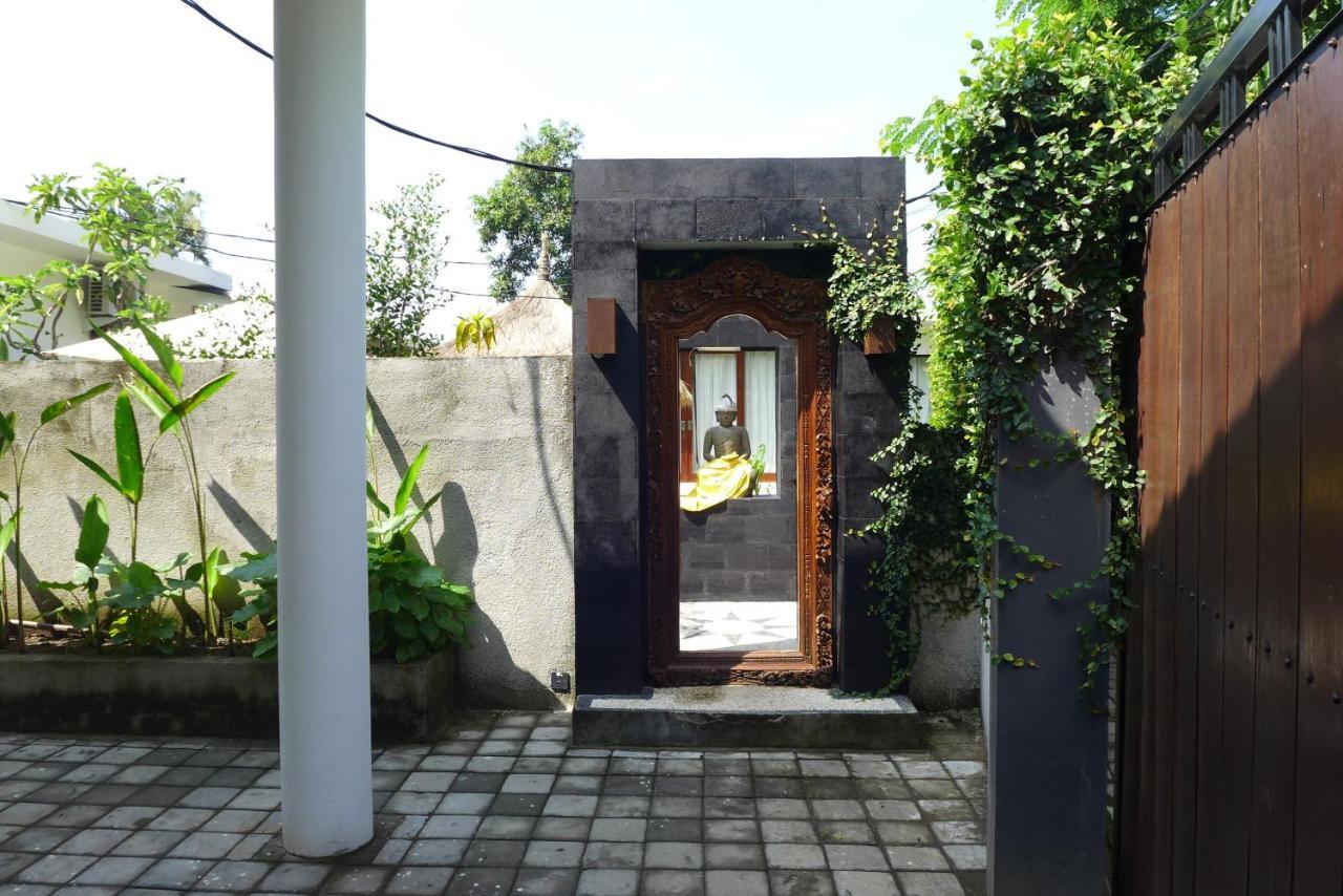 Villa Senang スンギギ エクステリア 写真