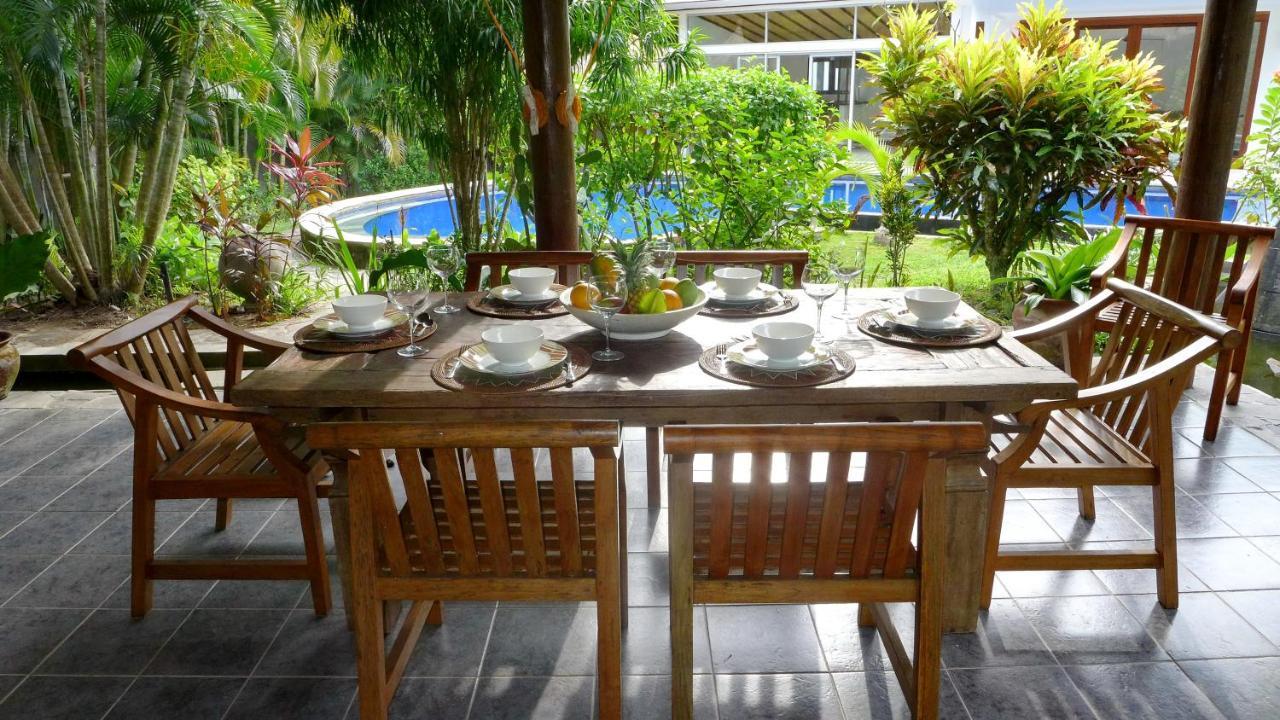 Villa Senang スンギギ エクステリア 写真